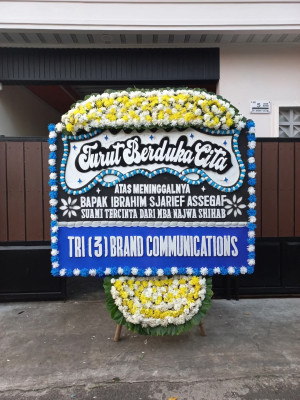 Papan Bunga Duka di Kur Selatan